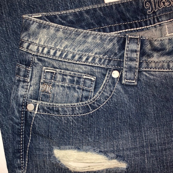 NWT Miss Me distressed/patches boyfriend crops - Picture 12 of 15